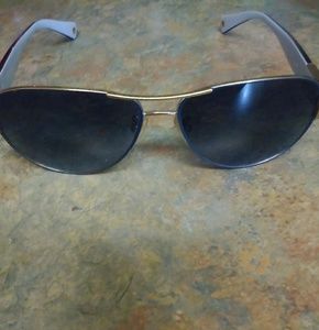 Navy blue coach sunglasses